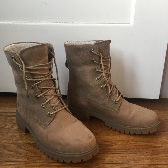 (SOLD) Timberland Jayne Boots in Taupe - Picture 2 of 4